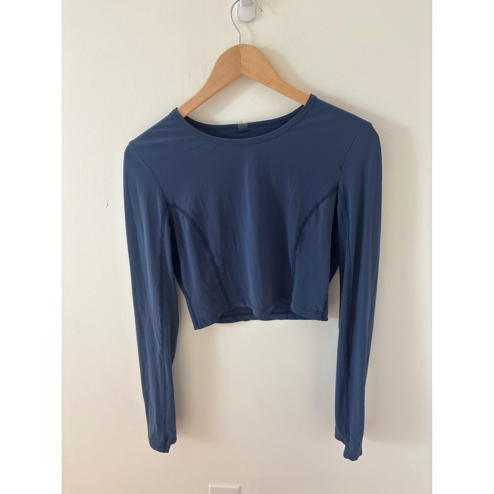 Beyond Yoga Womens Long Sleeve Crop Top Blue Crew Neck Slim Fit Size Medium